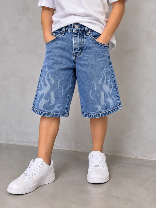  Bermuda Jeans con Diseño Flama