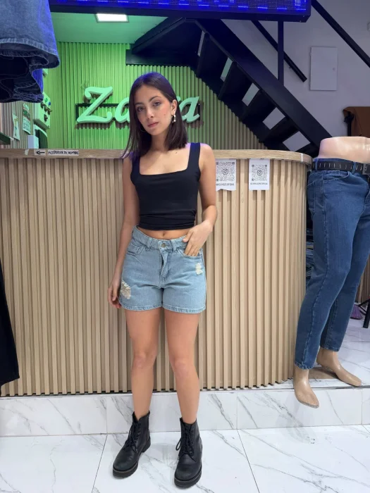 Short Mom Nevado Claro Roto
