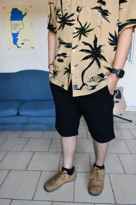 Bermuda Corte Chino Negro