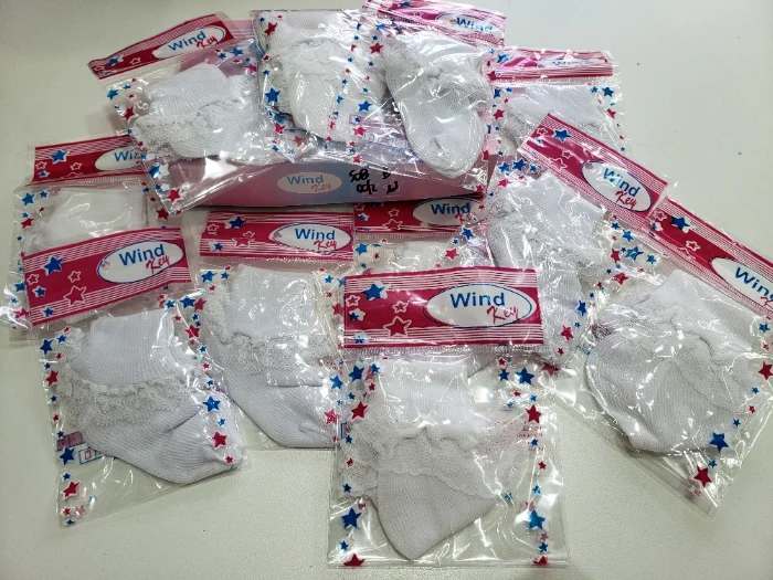 Medias de Puntilla de Bebe