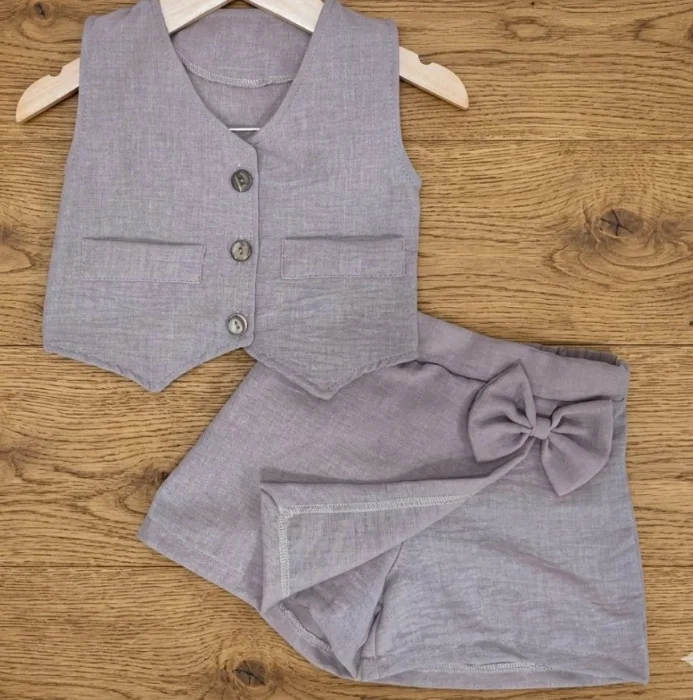 Conjunto Beba Sastrero Chaleco + Short Pollera