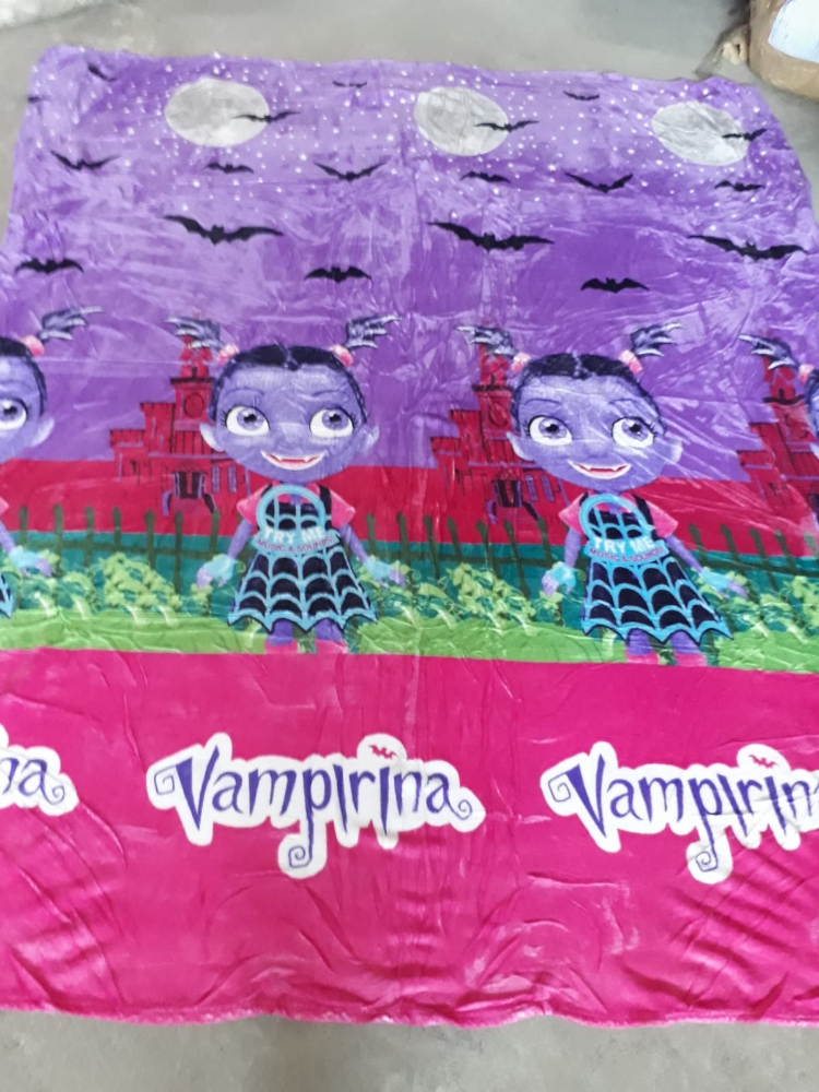 Mantas Infantiles de Personajes Pl - Imagen 3