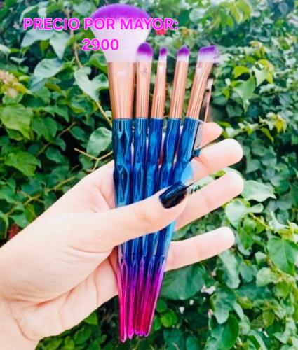 Brochas de Maquillaje( Varios Modelos y Precios en Cada Foto) - Miniatura 3