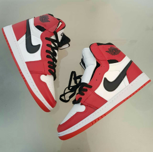 Nike Jordan 1