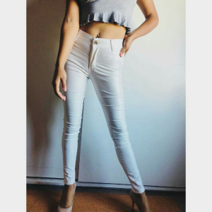 Pantalón Engomado