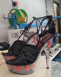 Calzados de Damas. Sandalias Altas Taco de Acrílico. Se Hace por Pedido