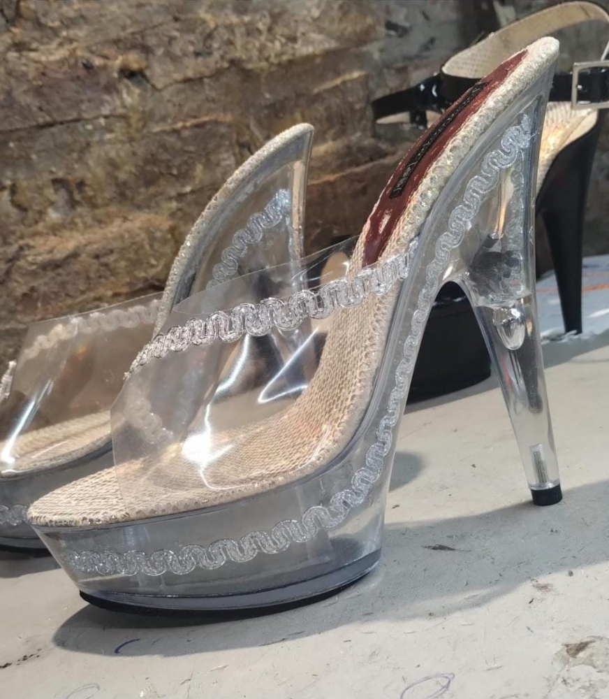 Calzados de Damas. Sandalias Altas Taco de Acrílico. Se Hace por Pedido - Imagen 3