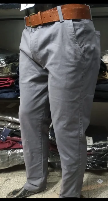 Pantalon Chino Clásico de Gabardina Hombre Nacional