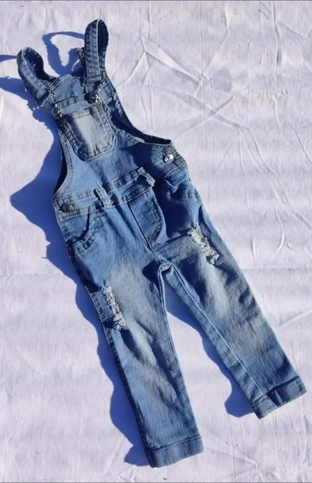 Jardineros Unisex del 2 al 5 Precio$0