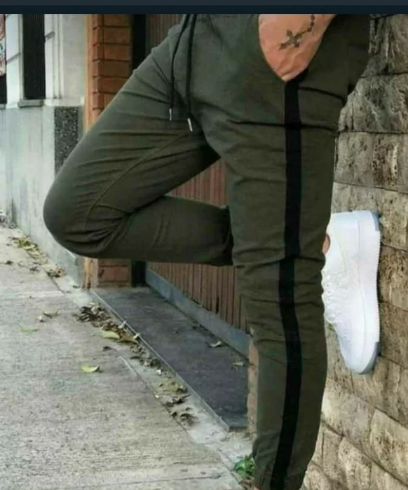 Pantalones Jhoguers de Bengalina con Franja