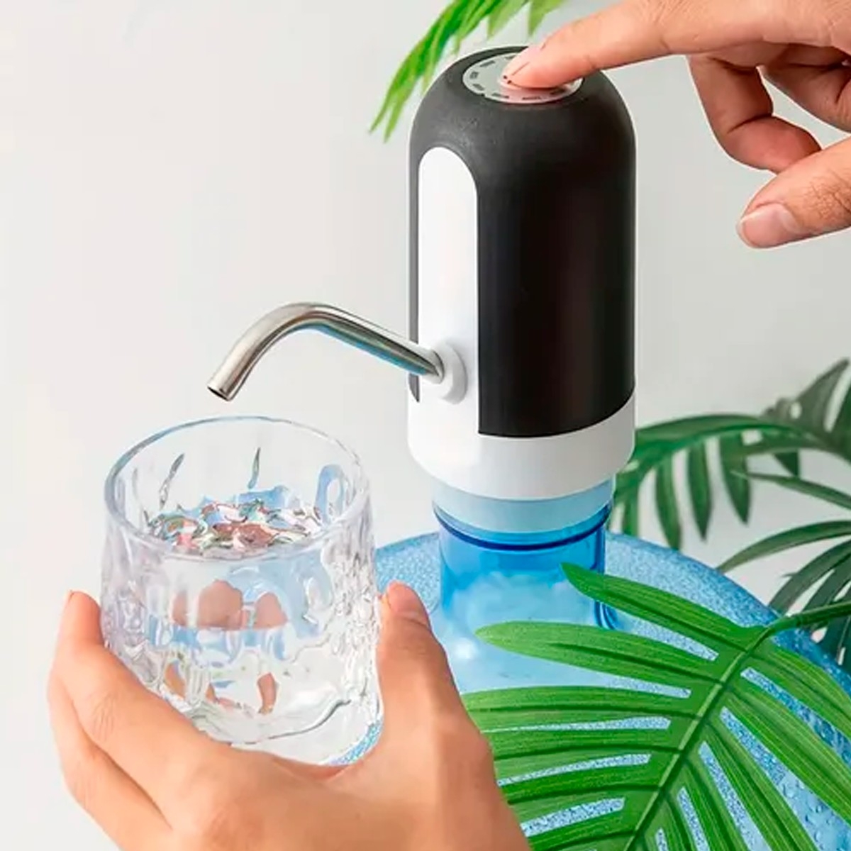 Bomba Dispenser C/luz - Imagen 4