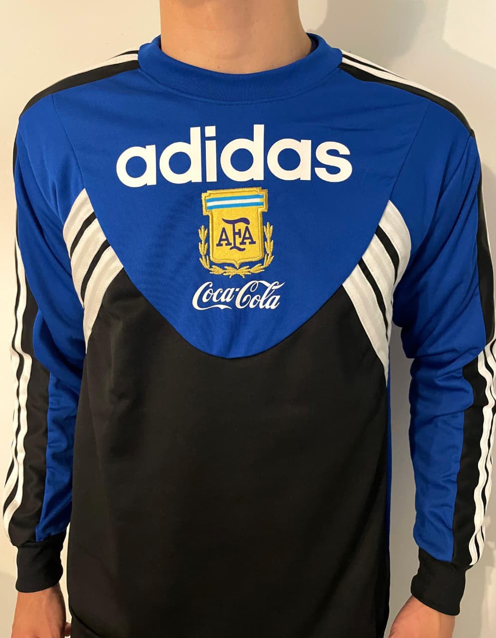 Buzos Retros. - Imagen 2