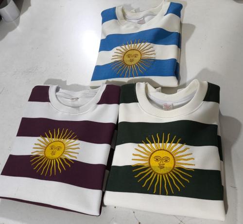 Buzos Frizados Bordados Sol de Mayo Unixe - Miniatura 3