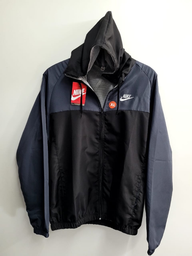 Campera Rompeviento Bordada Nik - Imagen 3