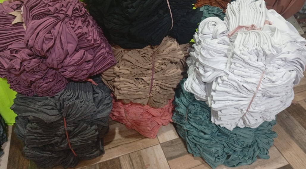 Tops Lisos en Tela Microfibra Deportiva Lycra - Imagen 3