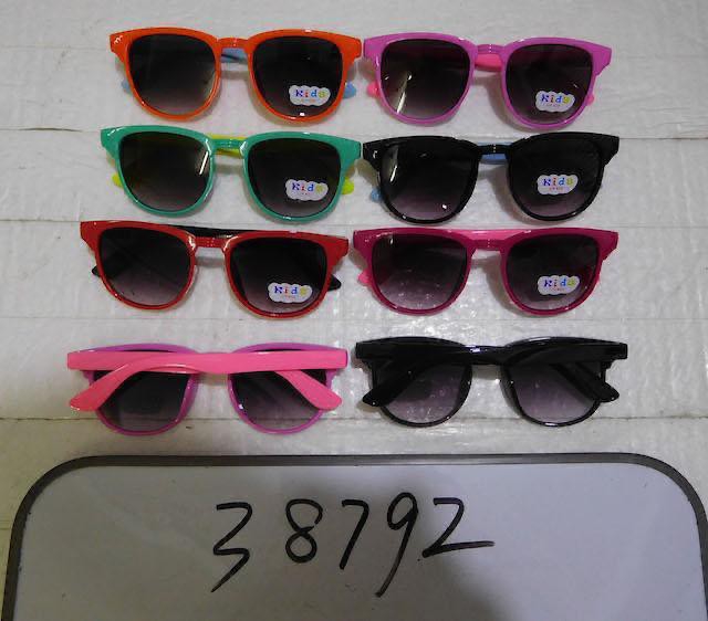 Lentes de Sol Infantil por Paquete - Imagen 8