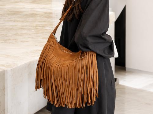 Bolso con Flecos de Gamuza Importado