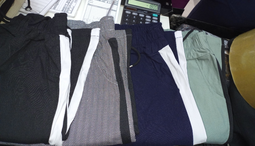 Bermudas con Franja - Imagen 2