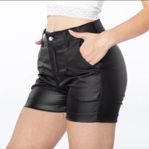Short Engomado Negro Dama