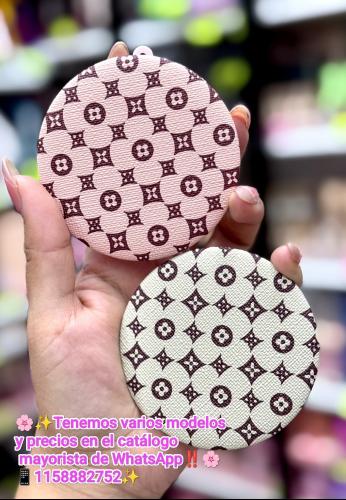 Espejo de Cartera con Llavero con Aumento