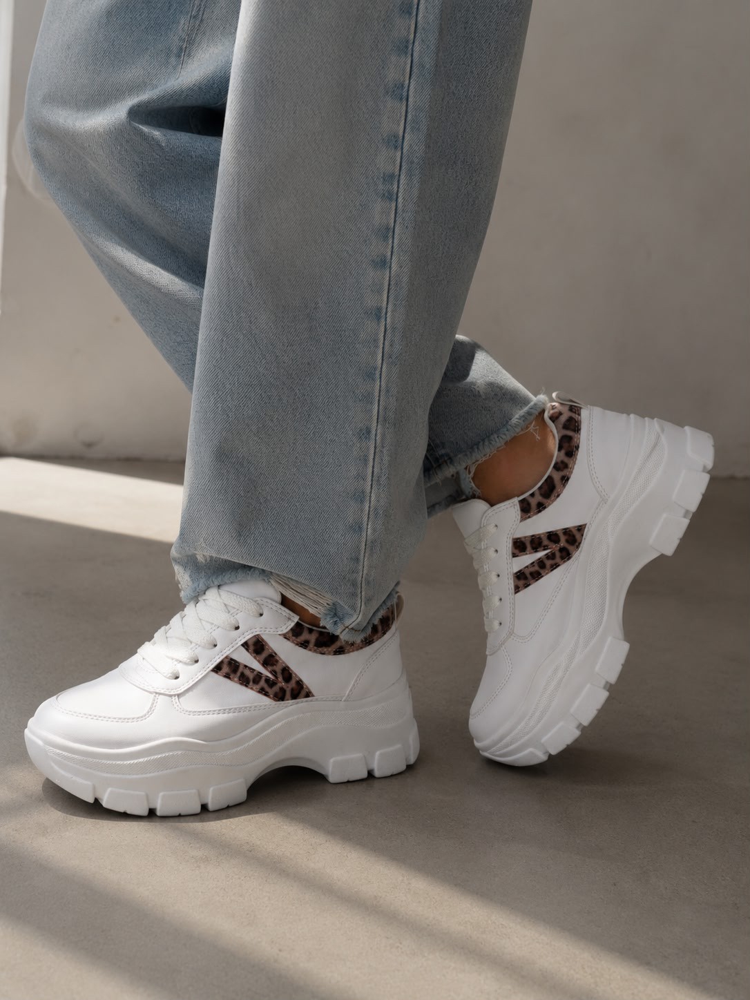 Zapatilla Urbana - Imagen 2