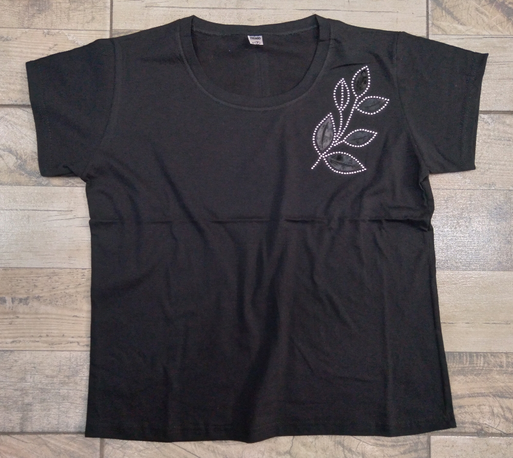 Remeras Especiales con Tachas - Imagen 5