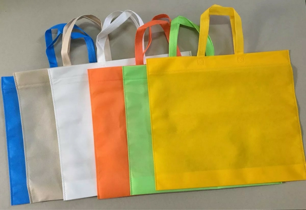 Bolsas Friselina Colores Liso 80 Gramos Apta Sublimado Manija Cartera 45x10x40 Resist - Imagen 2