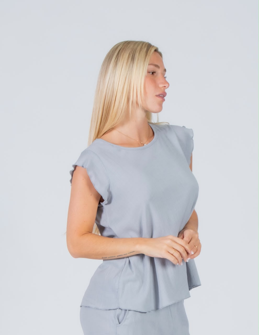 Blusa de Lino 3 al 8 Dama - WhatsApp%20Image%202026-09-11%20at%203.19.16%20PM.jpeg