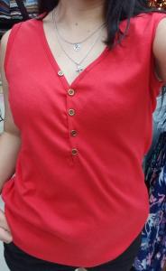 Musculosas con Botones
