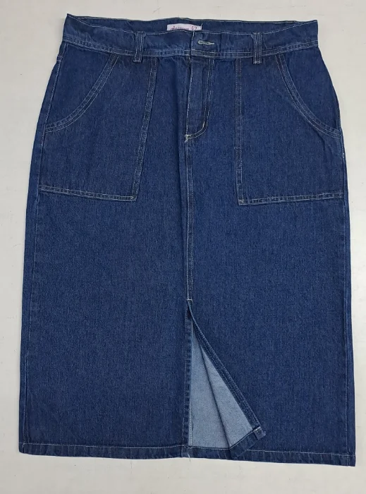 Jeans Rígida hasta la Pantorrilla con Tajo Adelante
