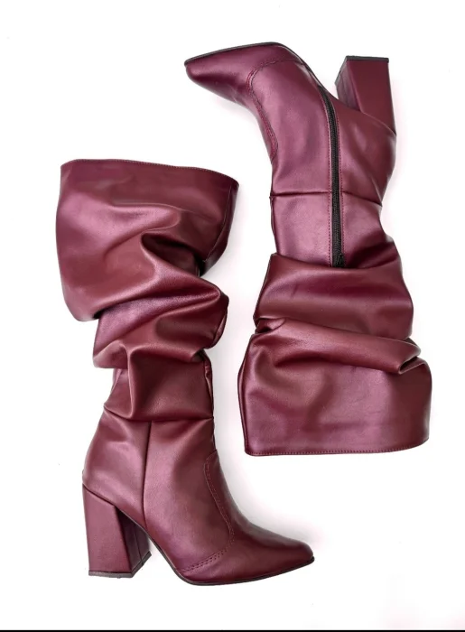 Art 1900 Botas Bordo