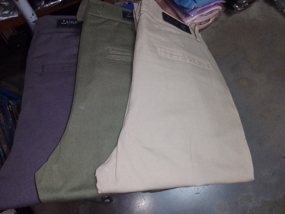 Pantalón Gabardina Corte Chino - Imagen 2