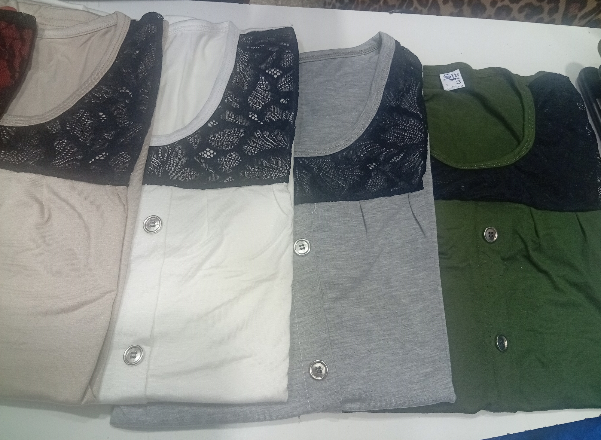Remera Dama Modal Manga Corta Encaje Botones Colores - Imagen 6