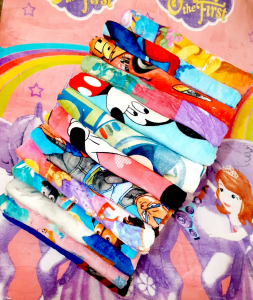 Mantas Infantiles Simil Piel Importados 180×200cm X 12und. - Miniatura 1